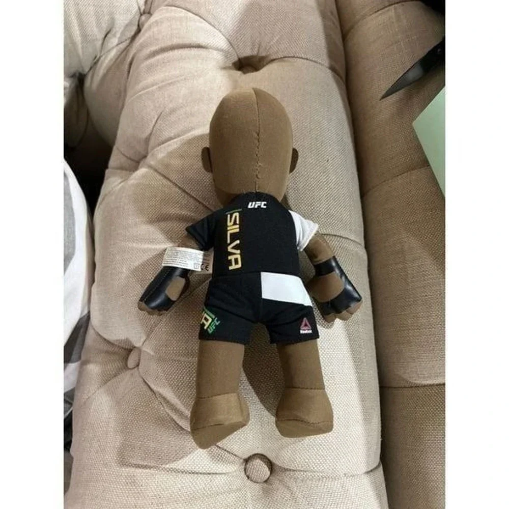 Bleacher Creatures Anderson‎ Silva 10